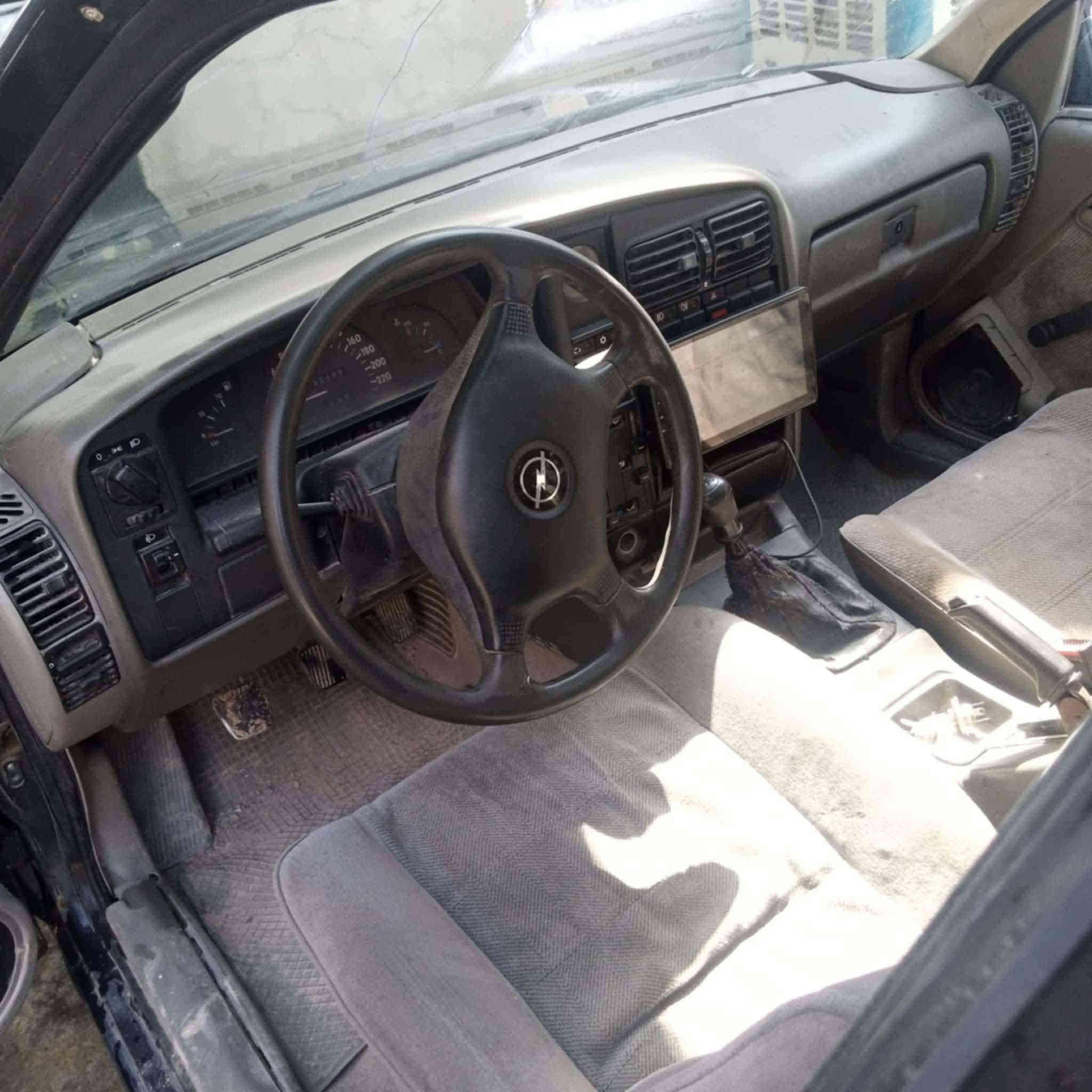 سلام عليكم للبيع اوبل اوميكا استيشن شرط تحويل وغرامة سياره بدون خياس بدون ضربه سقف  اسلايت كهربائيات كامل ابيس باور اربع تيرات جديد صدر دبلات جديد مكينه شرط لا صرف ولا بخار 20 بلادي سياره بسمي سعر 25 شراي يخابر مكان طوز ***********
