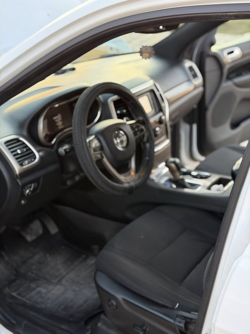 سلام عليكم
للبيع جيب لاريدو
موديل 2017
سياره مكفوله من الصبغ وبارد
ماشيه 129 ميل
سياره حلوه وجديده
سعره 228 وبي مجال بسيط للشراي
*********** 
مكاني كركوك
