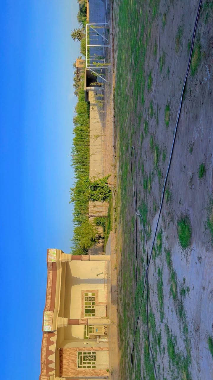سلام عليكم ورحمة الله تعالى وبركاتة
يوجد دونم للبيع طابو زراعي الوجه 40 والنزال 60 بالصقلاوية مع بيت جديد مسيج مزوعة فيها اشجار 
موقع جميل جدا مع كهرباء و اساله ماء ومولد شارع 
الاستفسار الاتصال على الارقام التالية 
*********** او 
***********
