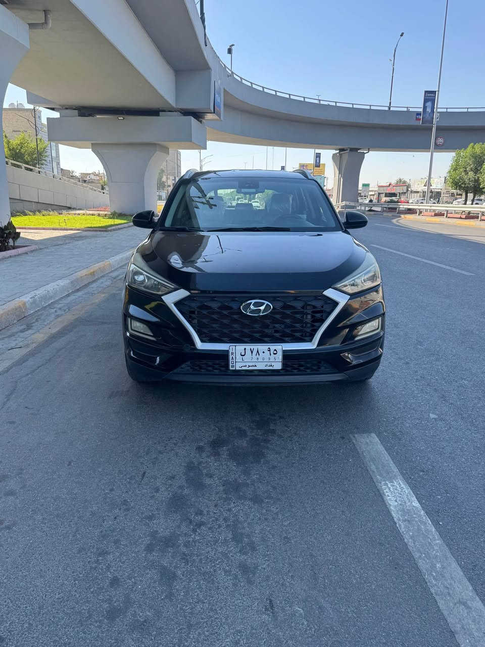 السلام عليكم عندي هونداي توسان موديل ٢٠ سياره جديده لوك حادثها  بنيد بدون دواخل بدون ايرباك وشبر كلير جاملغ خلفي 
السياراه فول من عده البنراما
مواصفات السياره 
١-بصمه تشغيل
٢- بصمه ابواب
٣-تشغيل عند بعد
٤-كشن كهربائي 
٥-رادار امامي 
٦-كشنات جلد وداخل بيجي لونين
٧-رادار جانبي
٨-تحكمات  ستيرن فول 
٩-ويل كب كروم ٥ قطع
١٠-اضائة ترحيب عند الاقتراب
١١-مكينه ٢٤٠ المرغوب 🚀 
١٢-لدات امامي
١٣-نظام صعود جبال
١٤-مانع انزلاق 
١٥-ثلاثة انظمه قياده 
١٦-تبريد ثلج ❄️ 
١٧- سايد بريك بصمه
١٨-تدفئة كشنات
١٩-كاميرا خلفيه ٣٦٠
٢٠-حساسات بلاد
٢١- شاشه جبيره لمس بلاد
٢٢-نظام كار بلي
٢٣-درايف مود
٢٤-تحديد مسار
وبعد بيها هواي مواصفات مذاكرهن العنوان بغداد الطوبجي قرب مرطبات الفراشه سعرها ١٤٧ وبيها مجال
*********** بغداد, العراق
