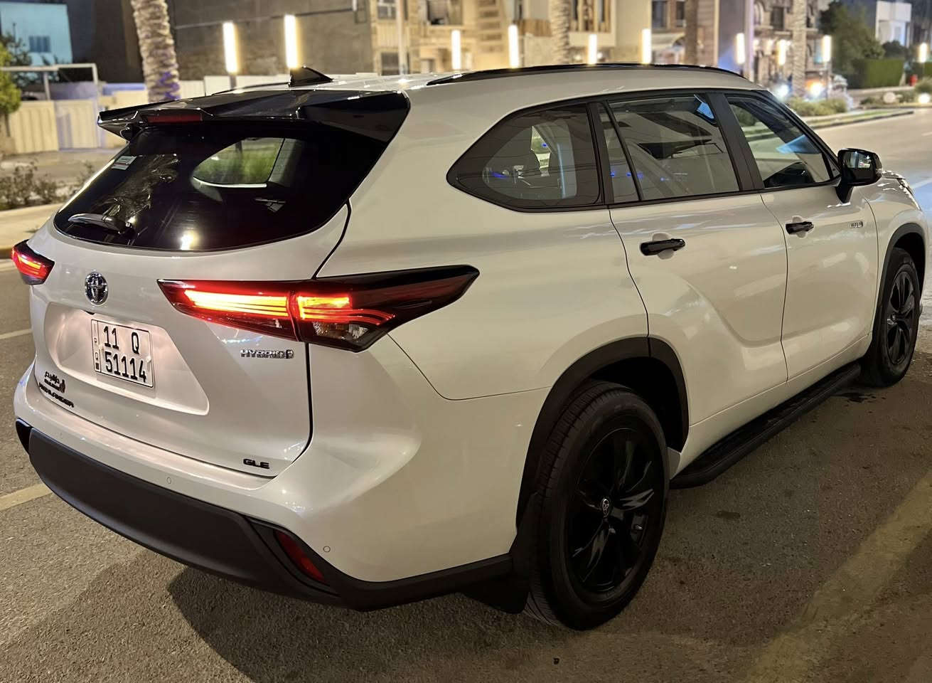 سلام عليكم اخوان
للبيع تيوتا هايلندر خليجي بلاك ادشن  شركة ساز موديل 2024 هايبرد وبانزين مكفولة كفالة عامة من كلشي شرط الفحص 

السعر 347 ورقة وبي مجال 

للاتصال ***********

فول مواصفات 1/1

💥بدون بارد 

💥بدون صبغ                

💥بدون رصعة 

💥بدون تبديل 

💥كير مكينة كلة بشرط 

💥رقم بغداد باسمي تحويل نفس اليوم 

المحرك 2.5L-4 cylinders HEV دبل محرك بنزين وكهرب 

قدرة حصانية / دورة في الدقيقةناقل السرعة

عدد الأبواب 5 عدد المقاعد 7

تبريد بتحكم منفصل للراكب الأمامي والخلفي 

تشغيل بضغطة زر (بصمة)  مقاعد من القامش

شاشة عرض المعلومات المتعددة

مثبت سرعة  ،المميزات الخارجية

شباك الامامي مطعم بالكروم 

مصابيح أمامية من الـ LED، كشافات ضبابية 

فتحة سقف سكك سقفية 

باب خلفي كهرباي ،النظام الصويت والترفيهي

شاشة عرض/منفذ USB/بلوتوث،  6 مكبرات صوتية

أزرار تحكم صويت على المقود ،ميزات الأمان

كامريا خلفية ،نظام التحكم بثبات المركبة 

نظام تحكم بالجر ، نظام مساعد التسلق على التلال

حساسات خلفية و أمامية لركن السيارة 

الوسائد الهوائية: السائق+الراكب+

جانبية+ستائر+ركبة سائق

تيوتا ساز ضمان ساز 8 سنوات للبطارية 

3 سنوات ضمان كير محرك 

يعني على وضع الشركة

مكان سيارة بغداد
