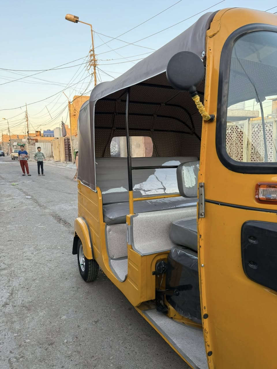 تكتك 19شهر 12رقم مكفوله مكاني بغداد جسر ديالى القديم رقم الهاتف ***********
