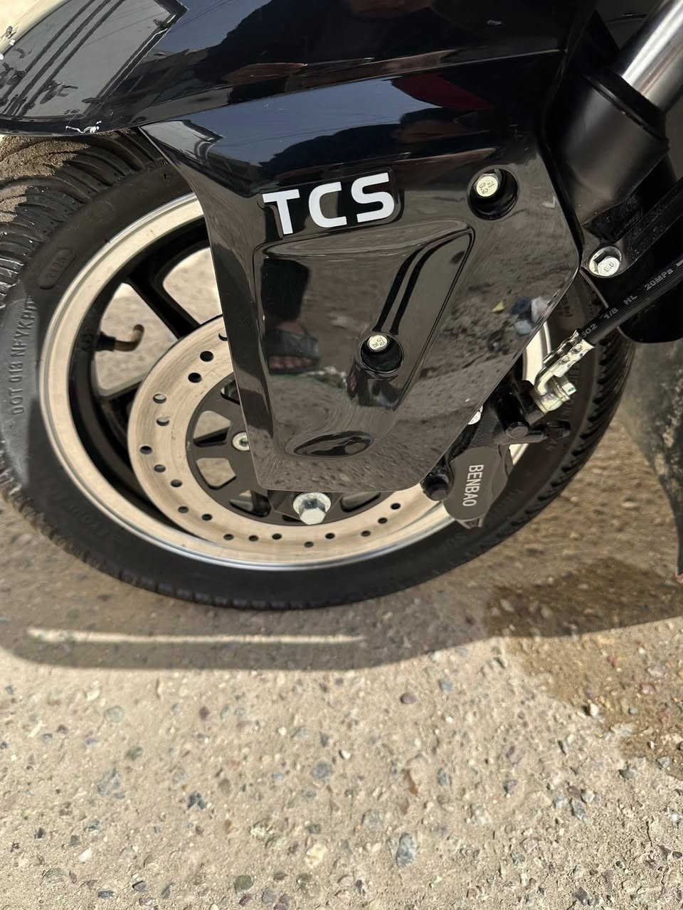 فضائي ماركة بينيج البينباو ماكس برو
الدراجة تجي بطارية ٦ مسطرة ٣٨ امبير تنطيك بالشحنة الوحدة اكثر من٨٠ كيلو متر 
ملف 2000 سبورت اربع سرع 
الدراجة تجي بسستم لد ال يدي من الخلف ومن الامام

 والشاشة تجي  LCD من النوع الكبير  وهايه الشاشة هيه اكبر شاشة تجي بالدراجات الشحن 

يجي بيها دسك امامي وخلفي ومو اي دسك اكيد من ماركة بنبو المعروفة بالدسكات

 مواصفات لا تعد ولا تحصى

 بيها ماشية ٥ الف كيلو متر بعدها زيرو قبل ٣ اشهر ماخذها 

تجي وتفحص مكفولة من التاير الامامي للتاير الخلفي 

 نقصها ستاند تعليك فقط لا غير لان من جبتها جانو ممخلين ستاند تعليك واني ما احتاجه

سعرها مليون و١٠٠ وبيها مجال للطيبين 

عنواني / بغداد -حي اور 

رقم / ***********
