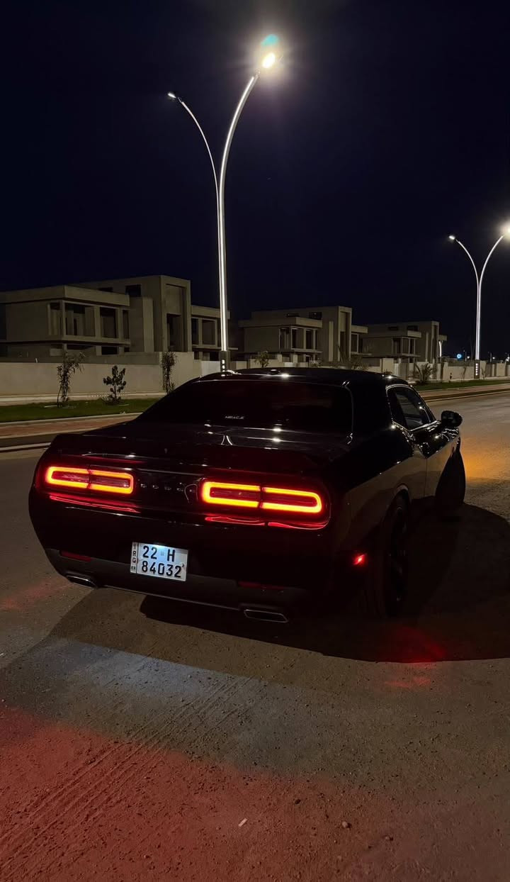 للبيع  او مراوس ب اوباما Dodge Challenger SxT Plus موديل 2021
• SXT Plus
رقم أربيل 
﻿﻿رادار
﻿﻿ويل نجمة
﻿﻿بصمة وتشغيل عن بعد
﻿﻿السيارة حادثة كما موضح بالصور
للتواصل ‏‪***********‬‏
السعر 168 
وبيها مجال بسيط للجادين فقط

