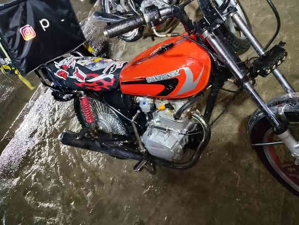 سلام عليكم سيفان ٥للبيع نضيفه مكينه خيرمن الله   سلف شغال  تايرات جدد رايدهه ٣٥٠ وبيهه مجال مكاني بغداد شعب رقمي ***********
