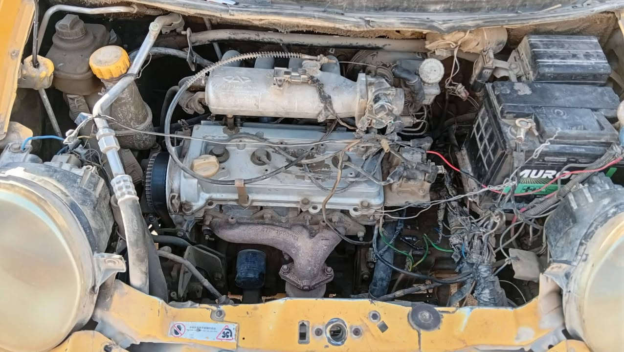 السلام عليكم كيو كيو للبيع سياره جديده وحلوه مكينه وكير بالكرتون شاص مقفول رقم بغداد
تخم تاير جديد مكان ناصريه مركز. ***********
