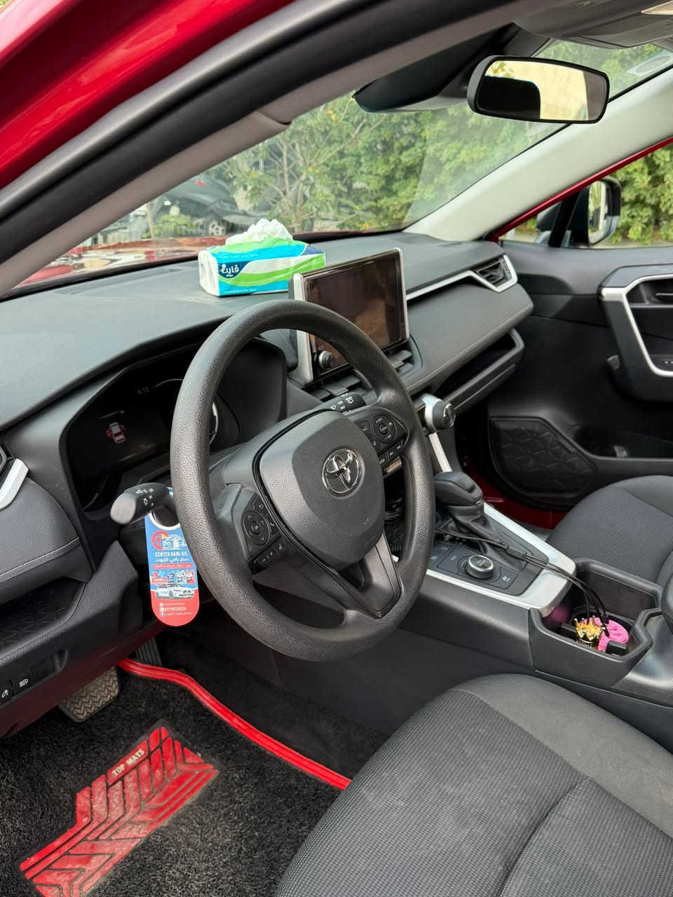 سلام عليكم راف فور 2025 وارد أمريكي صور الحادث موجوده بلنشر هايبرد ماشيه ١١ ألف للبيع فقط رقم بغداد ومكان سياره بغداد الكرخ الاستفسار ع رقم *********** سعر 220 وبيها مجال
