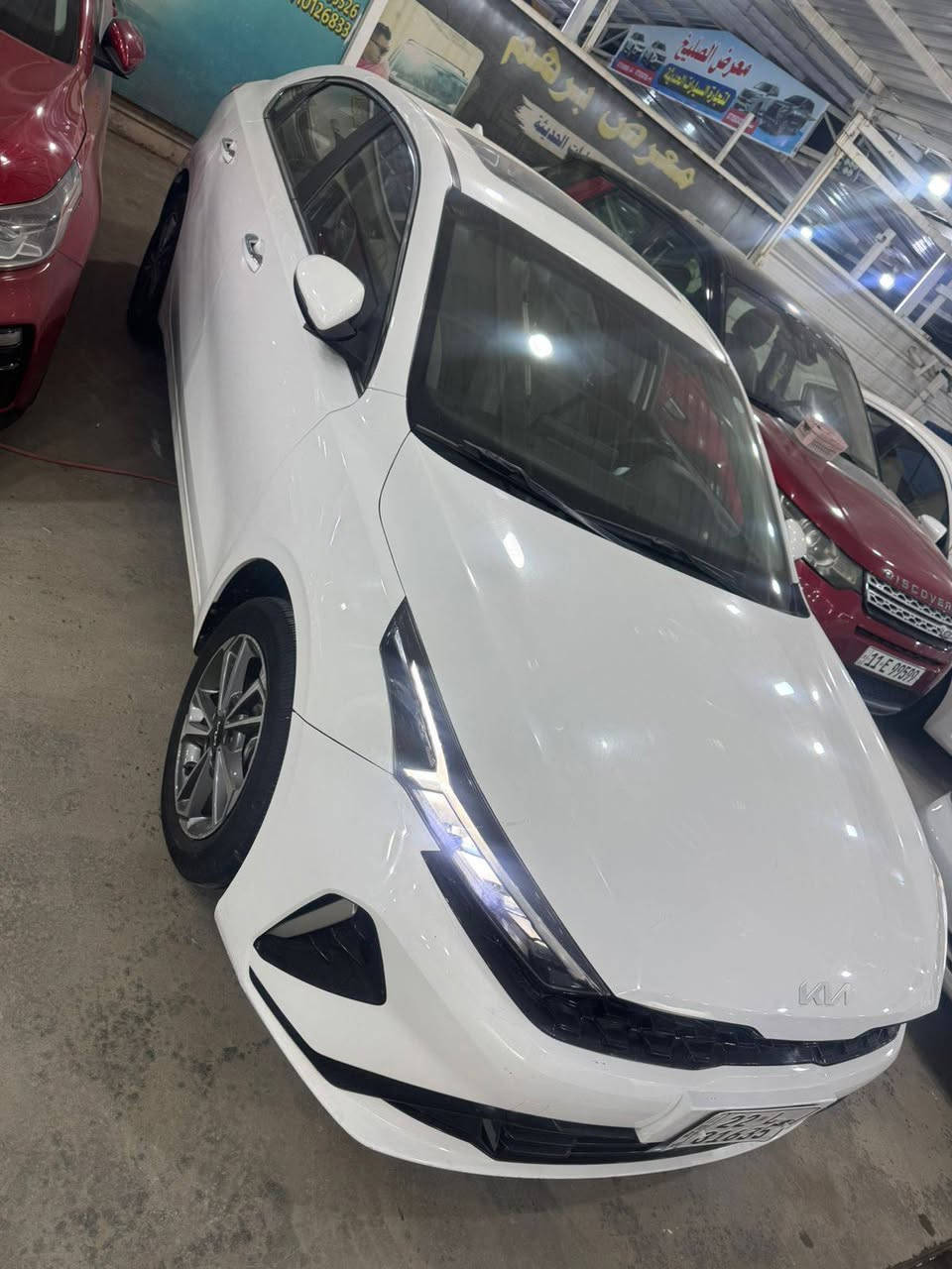 سلام عليكم K3 مديل 2022 مكفوله بيه بارد فقط فول موصفات تبريد قطعتين داخل رصاصي السعر 137مكلف بل نشر رقم صاحب السياره *********** السياره بصليخ
