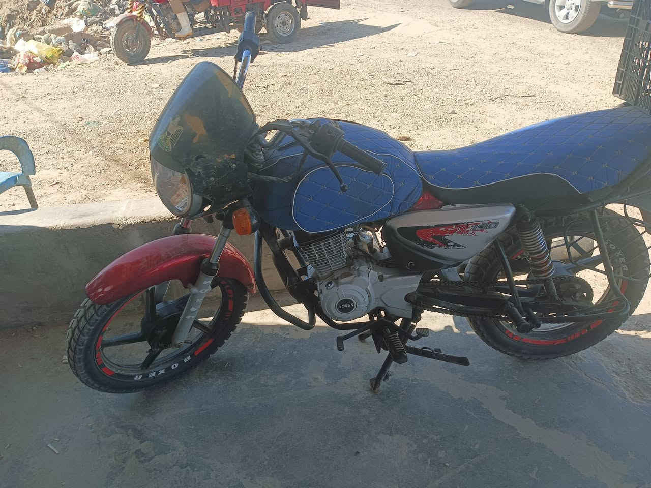 السلام عليكم بوكسر كلك شغاله السعر 450 المكان التاجي ***********
