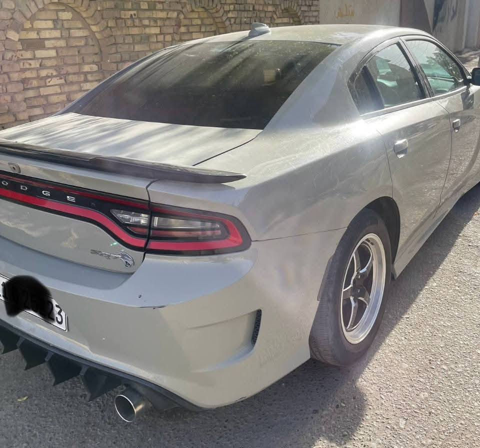 #ادوات ادوات #ادوات
...كفاله كص وسرقه
جالجر 2016
السياره مصبوغه عام تغيير لون بدون حادث 
تبريد ثلج❄
محرك 3600
كير/ محرك كارتون
وبيها هواي مواصفات بعد
السعر 85
هـّ ***********
