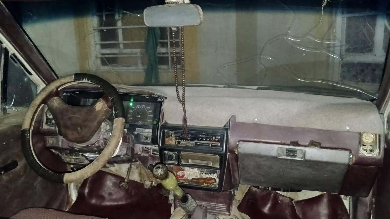 سلام عليكم سياره نيسان موديل 92 سياره خير من الله محرك وكير جديدات تواير بل جيس مكان ناصريه ***********
