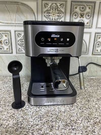 صانعة قهوة • تبخير حليب • استخدام قليل