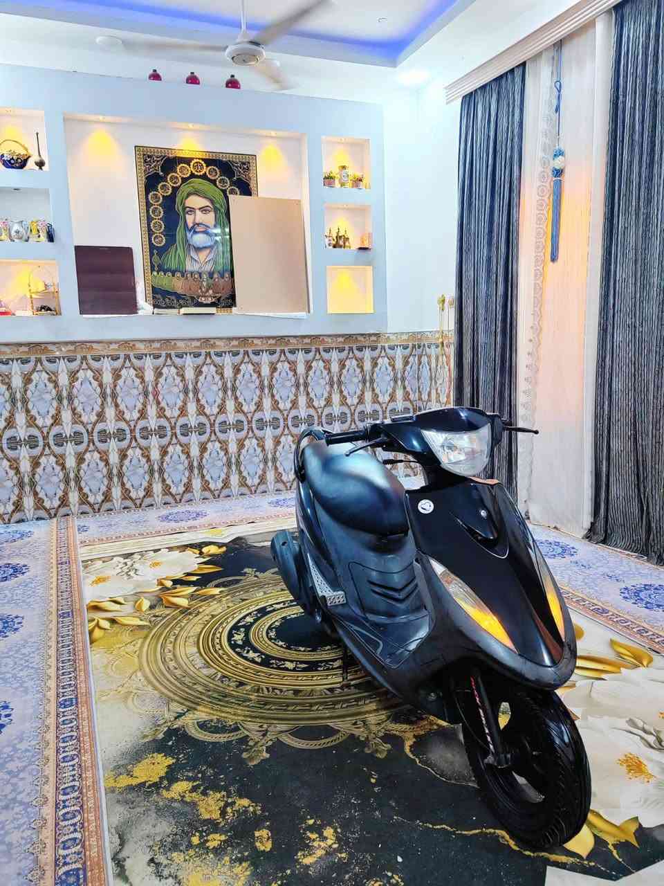 للبيع ماكس حاويه ياباني شرط تاخذه تدعيلي كفاله ما مفتوحه فول نشاط محرك بالكارتون ختم واحد كله ويه المحرك جاهزه سلف هندر السعر 850 وبيه مجال رقم الهاتف ***********مكان بصره القرنة
