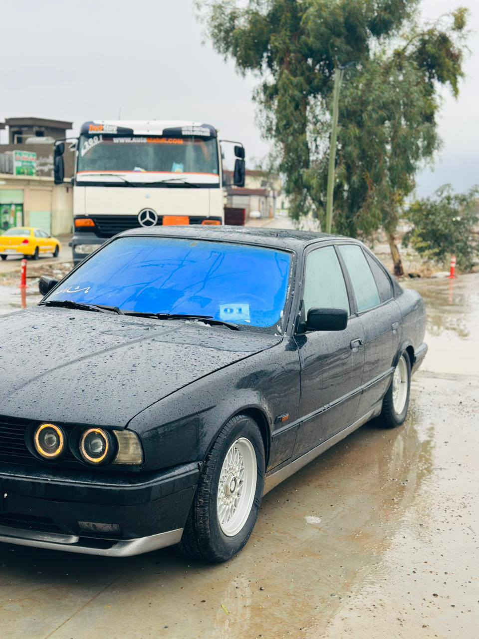 سـڵاو هاوڕێیانی خۆشەویست 
بیئێم مۆدێل 1993 مەکینە 525 گێڕ عادی گێڕ و مەکینە بەشەرت فیتەر 4 جام کارەبایی سوکان کارەبایی تەبرید لەمس  تەبرید گەرمی ئیشەکا کارەبایی گشت گیانی بەشەرت ئاڕم پلاستیك سلێمانی بەشەرت ئەوەلیات و خرامە سعری 43 وەرەقە و مەعمەلە  شوێن : چەمچەماڵ
ژ.م: *********** ڤایبەر و واتساپی لەسەرە #ادمین🌹 السليمانية, العراق
