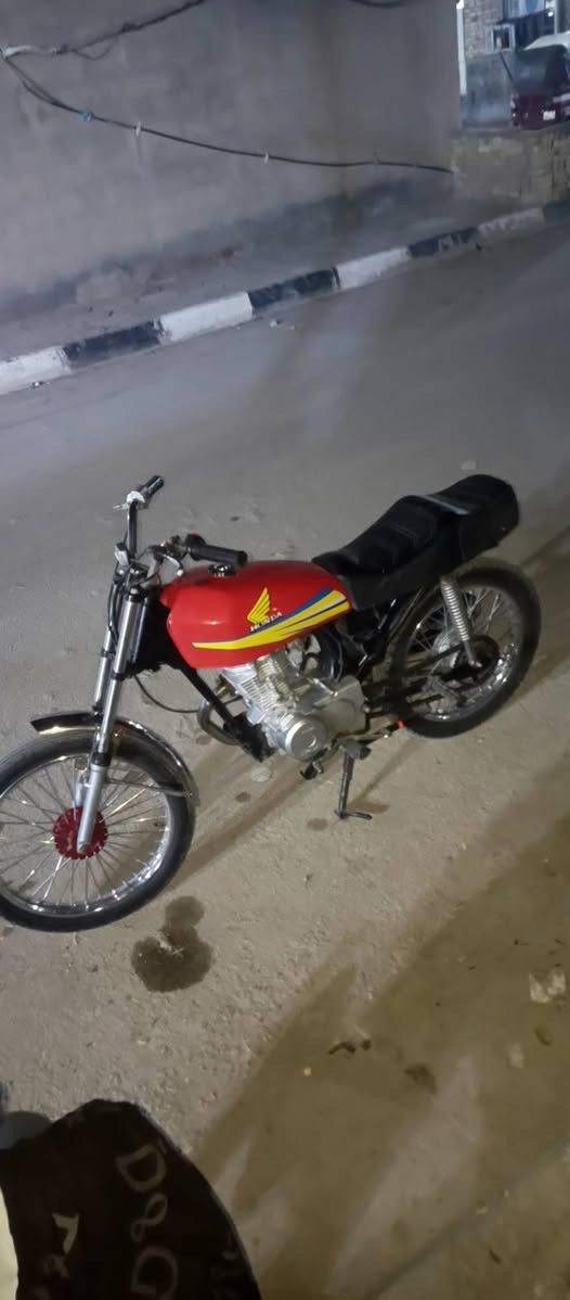 سلام عليكم درجه نامه للبيع صاله توه معمره برغي مافتوح سعر 600 وبيه مجال المو شراي لايدوخني رجان وهاذ رقمي ***********،
