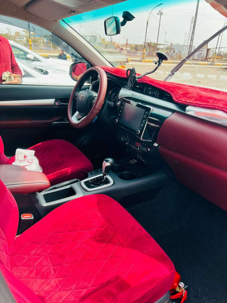 هايلوكس 2025  ساز 

فول مواصفات  

 ماشيه 37 على وضع الشركة 

كفالة عامة من الزلغ 
رقم واسط الدولي بأسمي 

العنوان كربلاء 

للاستفسار ‭0781 133 8405
