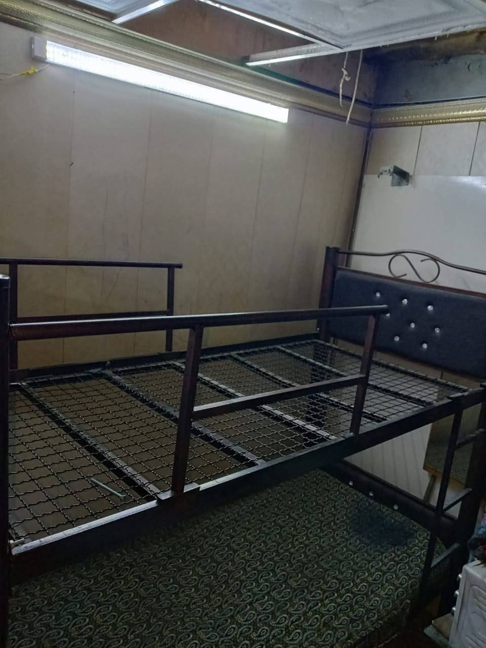 للبيع اخت الجديد سعر 100 عنوان البصرة مركز *********** مكلف بل نشر
