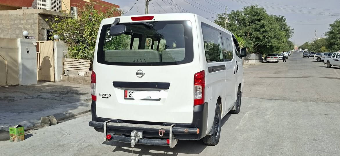 ئەم نیسان اورفان بو فروشتنە مودیل 2014    سەنەوی تازەی  2028 تازەی  200000 ڕویشتو سبوخ  هەی  ساردی هەی   معمل   ***********     ***********
