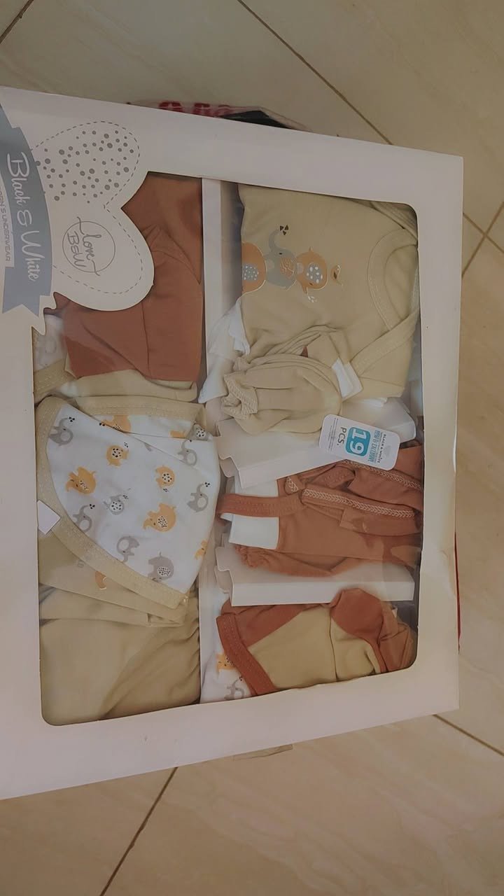 جنطه بطانيات أطفال العدد ٣.
جديدات ونظيفات.
سعر الجنطه ٢٥.
مع هديه بطانيه حديث ولاده.

السيت أطفال حديث ولاده السعر ١٠


**إذا كنت صاحب هذا الإعلان وتريد حذفه لأي سبب، رجاءا أرسل رسالة إلى الدعم الفني**