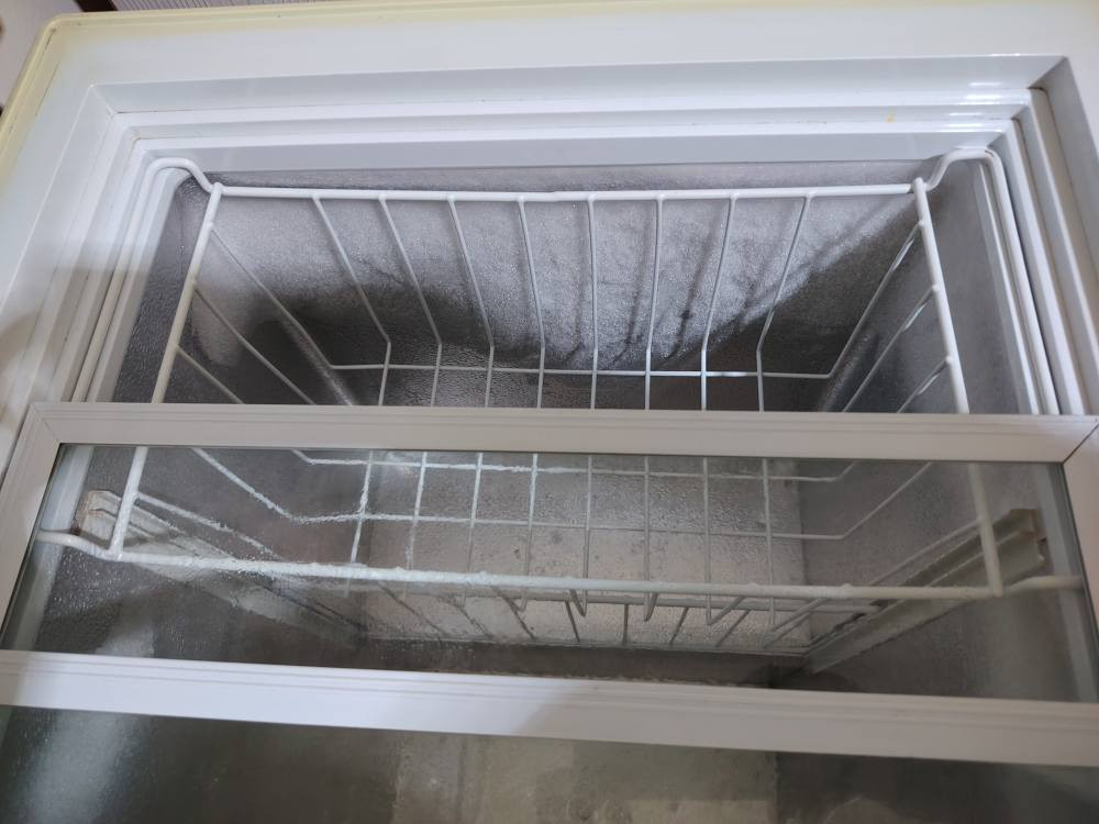 مجمدة للبيع نوع جنرال فول نظافة بعد لزكات الشركة عليها تجي تاخدها شرط الفحص وشرط ماعاطل ولا رايح مصلح برغي واحد مامفتوح بيها السعر ١٧٥ الف للاستفسار *********** كركوك, العراق
