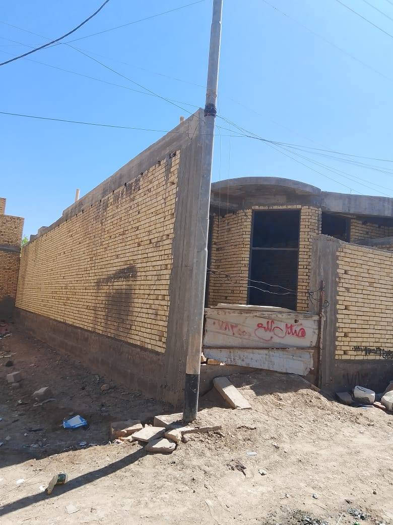 السلام عليكم هيكل للبيع الفداء نهايه شارع ابو لبنان مقاطعه 26,984المساحه 150بناء درجه اولى بالفرع الاول بالمنطقه كافه الخدمات  السعر 90وبيه مجال رقم صاحب الهيكل***********
