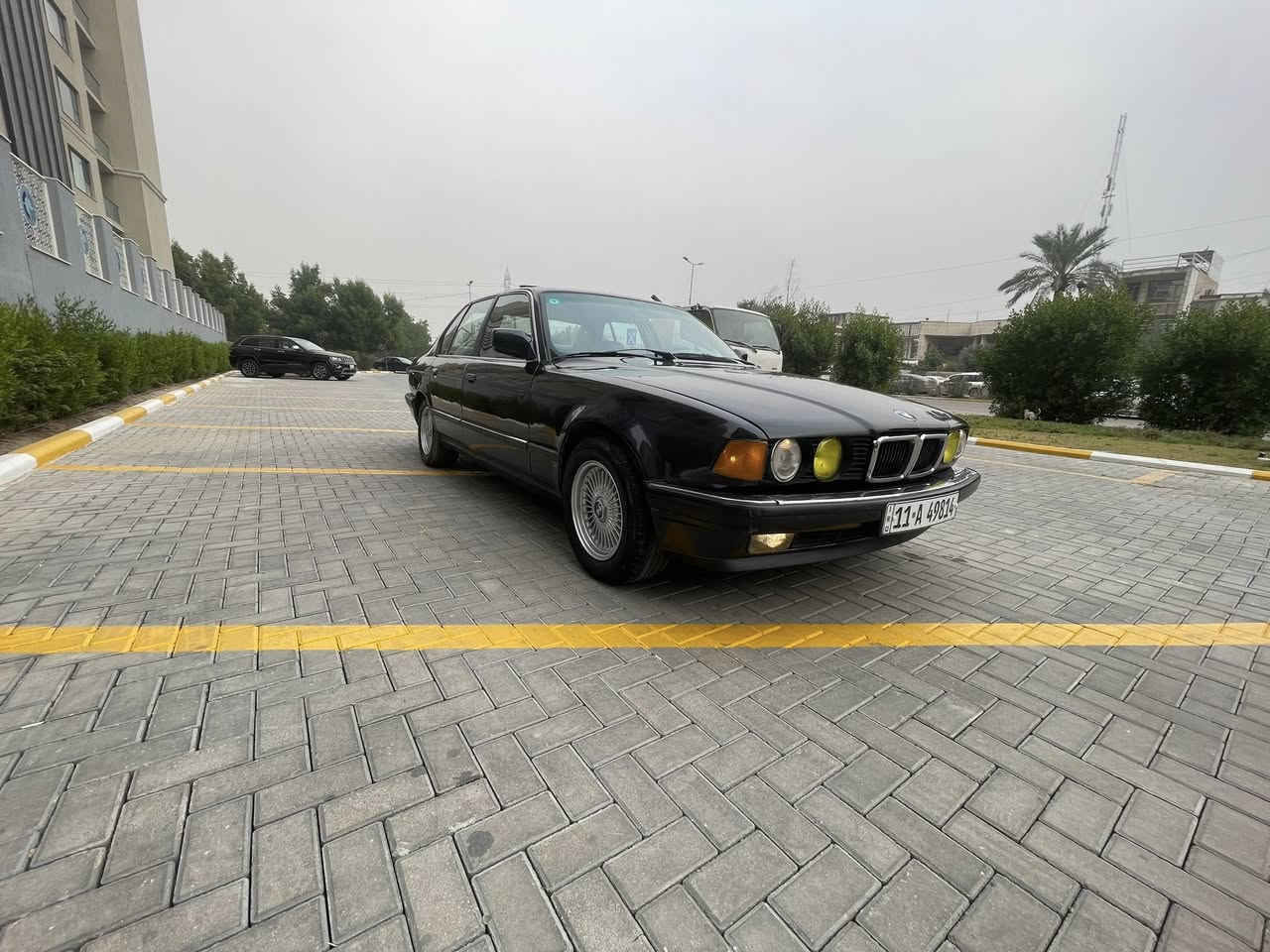 السلام عليكم للبيع او مراوس  BMW1992اصل740i 8سلندر كير تمساح 5نمر فول مواصفات رقم بغداد أنكليزي بدون حادث او خياسات فقط صبغ للجماليه وترايه حلو وناعمه أربع جام كهرباء سنتر لوك مري كهرباء كشنات جلد وكهرباء خزن ميموري دبل ايرباك سلايت روف بجم عريض بدون اي نواقص تبريد ثلج امامي وخلفي سياره بلاديه وحلوه وجاهزه وبدون اي نقص كير ومحرك وكهربائيات كل بلادي وشرط كل جديد لوك السعر ٩٢ ورقه عنواني بغداد السيدية 
***********
