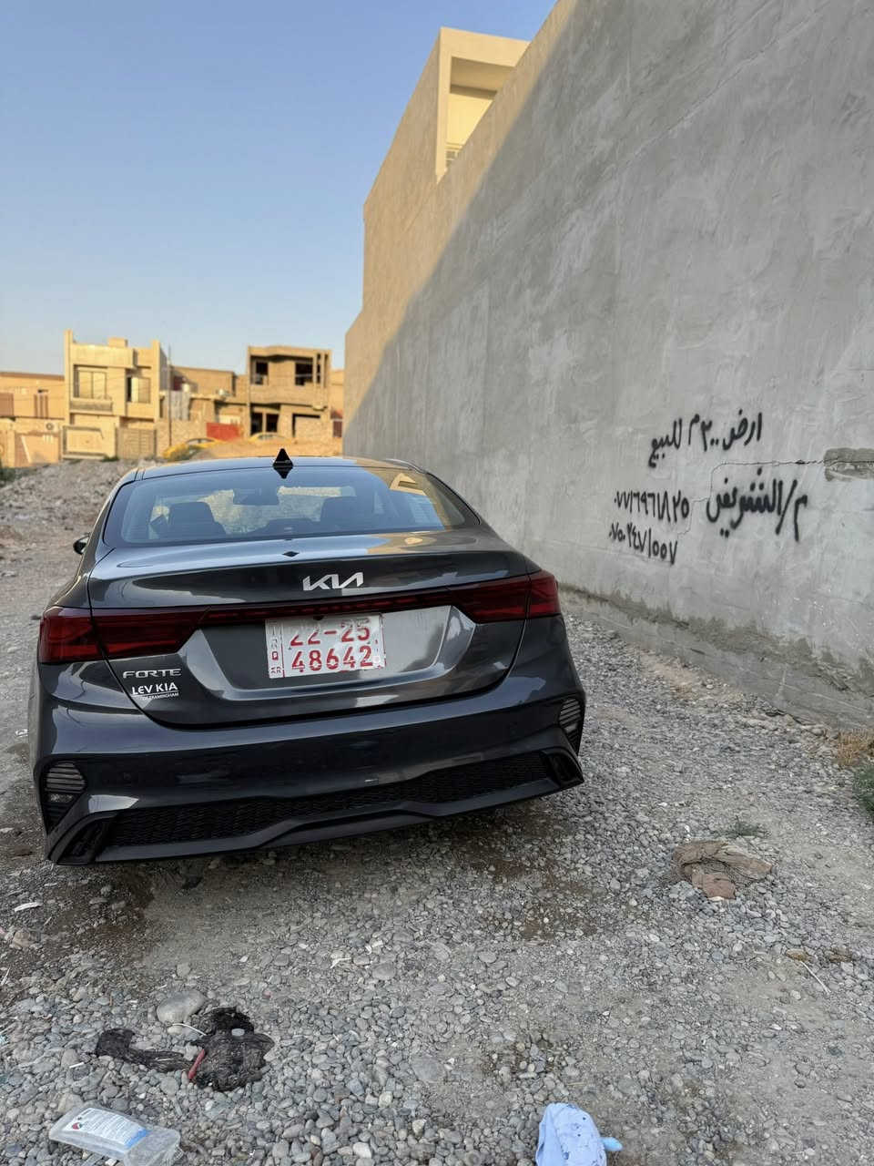 السلام عليكم 
سيارة  كيا فورتي موديل2023
رقم اربيل مرقمه حالياً
سيارة ماشية 15
حادثها جاملغ امامي وباب النفر  مبدلين نفس الوان من امريكا 
وبشرط بدون دواخل وبجم شرط كبس لايتات وضع شركة 
محرك200  دوش المرغوب  سيارة بعدها وضع شركة 
سعرها165 وبيها مجال قليل. مكان السياره موصل) 
رقم الموبيل ( ***********
