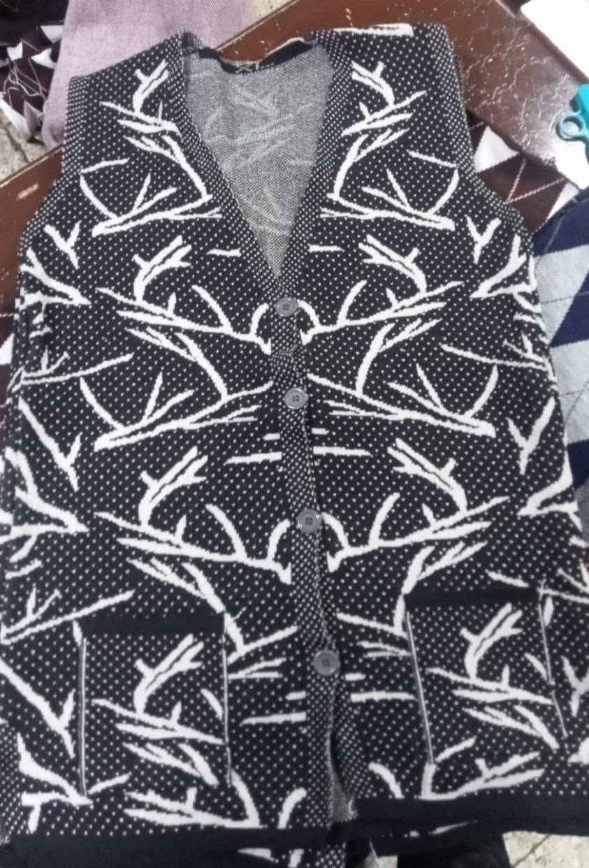 شروة يلك صوف نسائي
العدد 500 قطعة 
السعر 1.75 $
تركيا: 00905550005137


**إذا كنت صاحب هذا الإعلان وتريد حذفه لأي سبب، رجاءا أرسل رسالة إلى الدعم الفني**