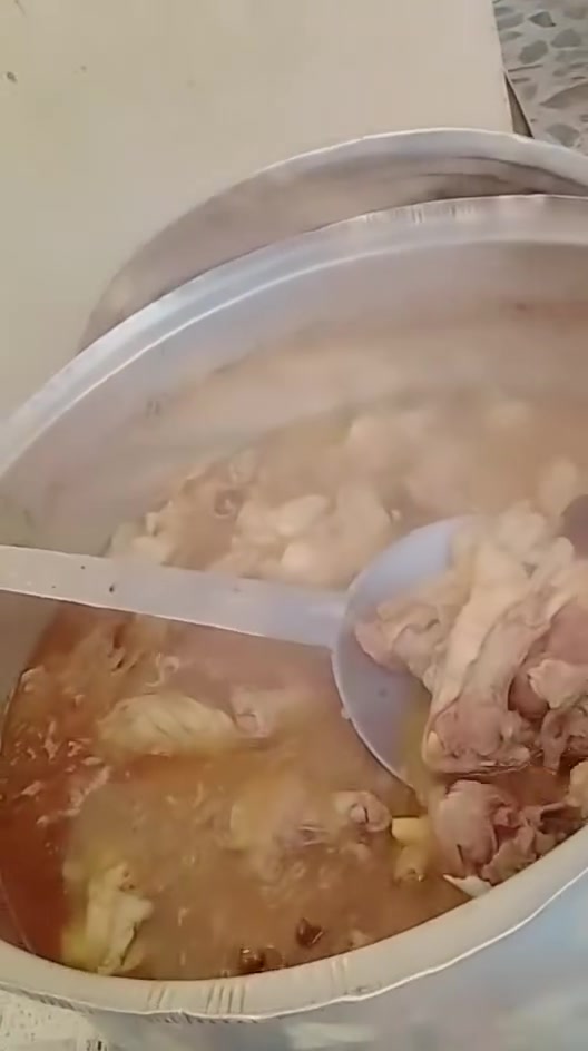 السلام عليكم
🔥 *الحجز مفتوح طيلة أيام شهر محرم وصفر* 🔥  
👨‍🍳 *طباخ نجفي درجة أولى - خبرة ومتخصص*  

✅ كادر طبخ نجفي محترف  
✅ متخصص في التمن والقيمة والهريسة وجميع الأكلات الشعبية  
✅ نستقبل كافة الكميات الكبيرة والصغيرة  

🎁 *الطبخ مجاني فقط للكميات القليلة* بدون أجور  

📅 *للحجز*: قبل يومين أو 3 أيام من الموعد  
📱 *واتساب الطباخ*: *********** 
الشيف الحاج أحمد الخزرجي 

#طباخ_نجفي #طبخ_محرم #تمن_وقيمة #اكل_شعبي #محرم_1448 #صفر #خدمة_ #النجف #مواكب
@إشارة
