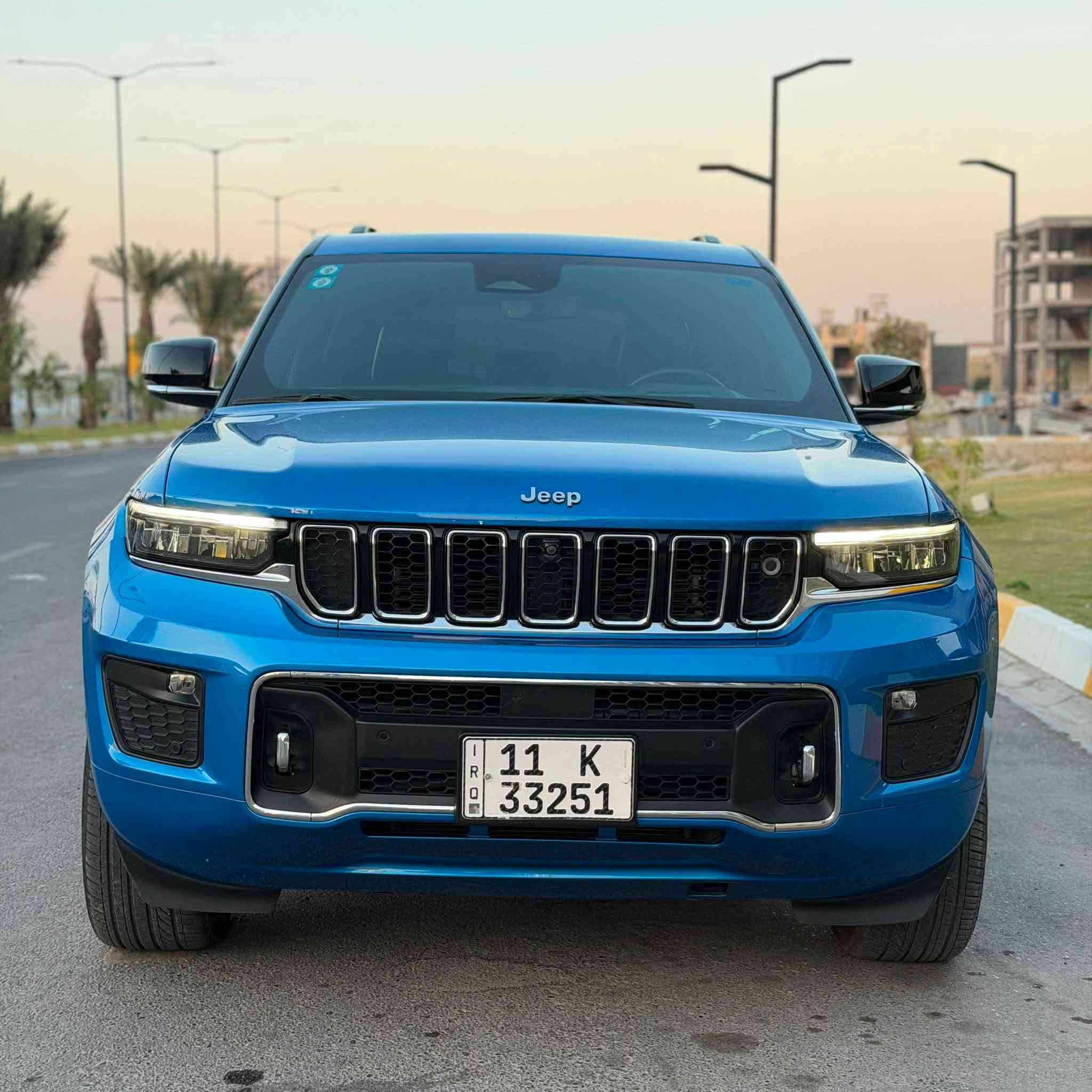 جيب أوفر لاند 2023  خليجي مكفوله كفاله عامه 
وكاله هارلم 
مغلفة ppf كريستال
حجم المحرك V6 3.6L 
مااشيه 46 الف
رقم بغداد تحويل ثاني يوم
اللون ازرق مميز
داتا شوو
لون الداخل اسود 
مفتاح التشغيل بصمة 
تشغيل عن بعد 
بانوراما
جكات
فتح الصندوق كهرباء او تمرير قدم
 دفع رباعي 4WD
اريل نفكيتر 
رادار 
مانع تصادم
 تحديد المسار
نظام الرؤية الليلية
مستشعر نوم السائق مع نظام توقف آلي
أوتو بريك
حساسات أمامية
حساسات خلفية 
لايت زينون + LED 
كشافات 
بك لايت LED 
/ جكات 
ويل كب 20
4 دسك
حساسات ضغط الاطارات 
اشارة في المرايا الجانبية 
المرايا قابلة للطي كهرباء 
النقطة العمياء
كير ماوس 
هاند بريك كهرباء 
دشبول شاشة ديجيتال 
شاشة Apple Car play 
كاميرا دوارة 
4 كاميرات
ناره الداخلية LED 
مقود جلد حياكة  
شفتات مقود 
مثبت السرعة Cruise 
المودات والاوامر الصوتية 
شاحن هاتف Wireless 
مخرج منفذ الطاقة 
فحص نظام السيارة 
تتسع المقصورة ل 5 ركاب
المقاعد جلد 
المقاعد الامامية كهرباء 
تدفئة وتبريد المقاعد الأمامية  
ذاكرة وضعيات الجلوس للمقاعد الأمامية
مساج الكراسي الامامية
مثبت مقعد الأطفال ISOFIX 
تبريد شاشة مناخين منفصلين 
قطعتين تبريد 
نظام مانع الانزلاق  
حاملات الأكواب 
تطعيم الدواخل ألمنيوم 
وبعد بيها مواصفات  
السعر 41000$ 
مكان السيارة بغداد البياع 
رقم الهاتف***********
