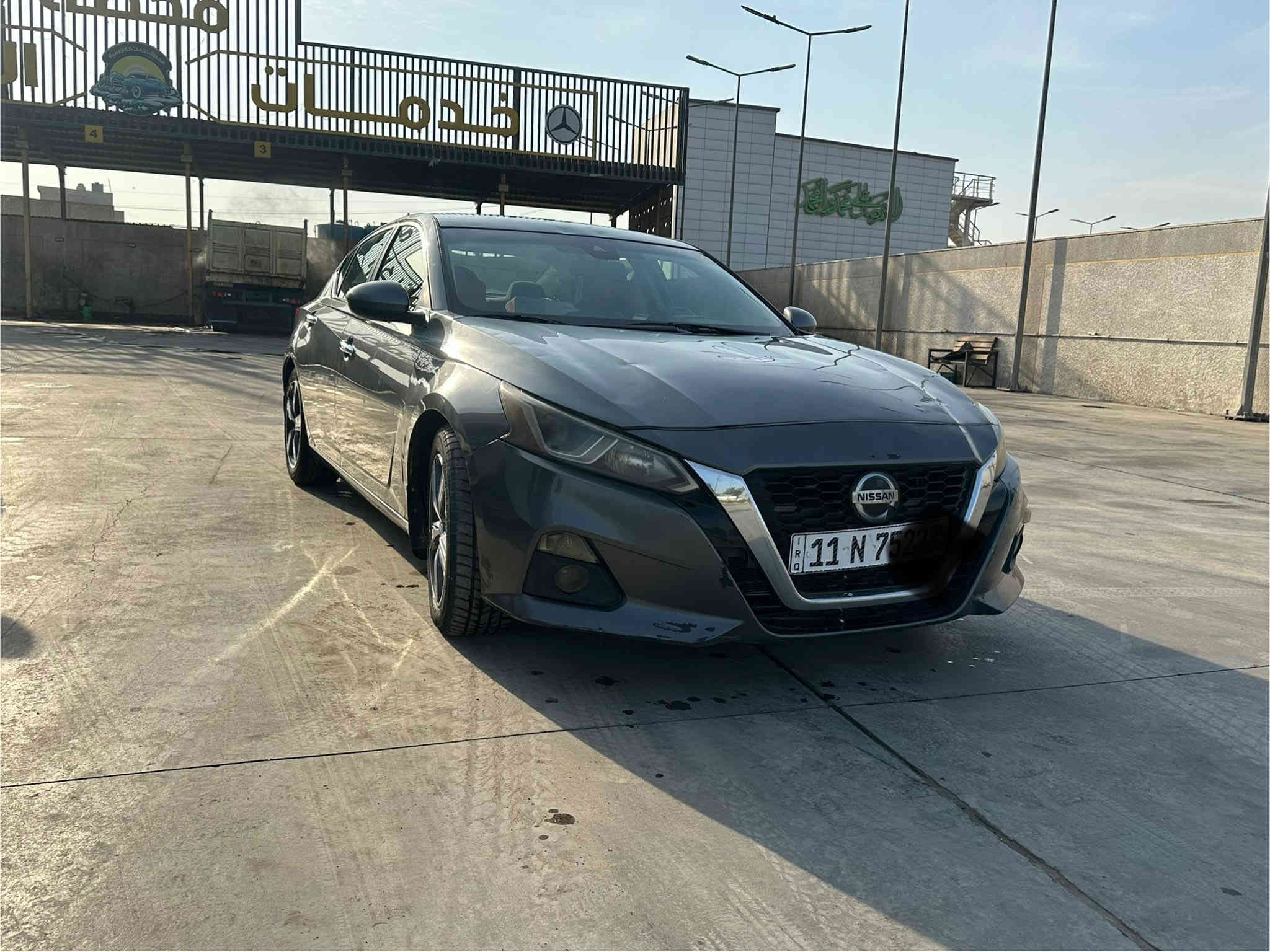 السلام عليكم (( للبيع فقط بدون مراوس ))  🔸
نيسان التيما 2019 وارد امريكي حادث بسيط🔸
الرقم الأنكليزي سنوية وفحص وهزة جديدة  🔸
السيارة بأسمي + تحويل نفس اليوم 🔸
حادث السيارة جاملغ جهة السايق تبديل + جاملغ عكس السايق مصبوغ + بنيد معدل ومصبوغ بس بيها رصعات بالبنيد ورصعتين صغار فوك الجامة بسبب البنيد ما مسدود زين ورجع عالجامه اثناء القيادة 🔸
جميع الايرباكات سليمة 🔸
المواصفات 🔸
رادار امامي 🔸
شاشة اعطال + كاميرا خلفية 🔸
تحكم ستيرن جميع الجهات 🔸
انظمة قيادة سبورت + نورمال🔸
مقعد السائق كهرباء 🔸
محرك 4 سلندر 2.5L بنظام الحقن المباشر يولد 188 حصان🔸 
ناقل حركة CVT🔸
فرامل ABS + توزيع قوة الفرملة الالكتروني EBD🔸
عدة منافذ USB🔸
تنبيه التصادم الأمامي + بريك طارئ تلقائي 🔸
تشغيل عن بعد 🔸
كروس سرعة 🔸

((السعر 130 ورقه وبيها مجال)) 🔸  

‎ الاستفسار اتصل على الرقم📞
‎متوفر واتساب ☎️
📲***********
‎العنوان بغداد _الكرخ
