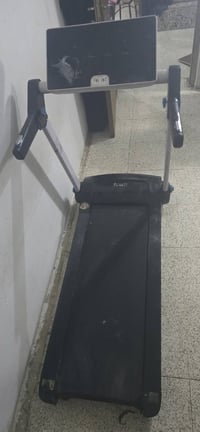 جهاز رياضه الشاشه شغاله بس الماطور يحتاجله تصليح ب100 الف مكان بغداد  ...