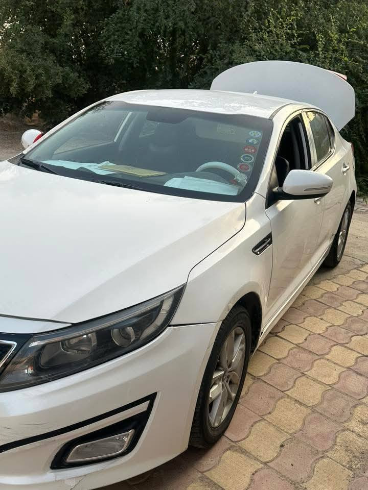 سلام عليكم اوبتيما اصل غاز ابلادي موديل2015 أدوات  ادوات كص جنطه سياره طك كارتون كامله مكمله من كلشي بصمه 
ارقام وسنويه متومه طبق الأصل شرط 
تحكمات استيرن 
حساسات خلفي امامي شغال
 تبريد ثلج وتدفائه محرك 2400
كشنات جلد 
رايده 52ورقه وبيه  مجال مكاني نجف شراي فقط ***********
