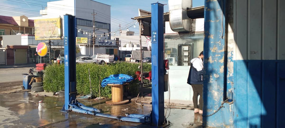 جەک  زۆرکەم بەکار هاتوە 18وەرەقەی پێدراوە داوای 9وەرەقەی لێ دەکەم  شوێن هەولێر دارەتوو *********** أربيل, العراق
