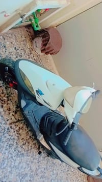 للبيع دراجه ماكس عدله عوزه بس ملف داجه جديد سعر 275 وبيه مجال بسيط الع...