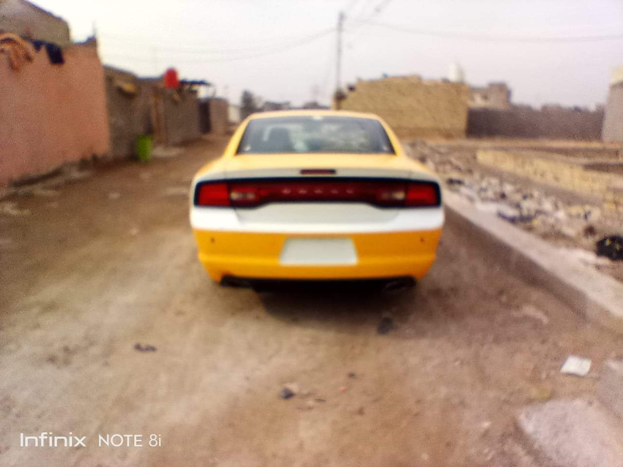 سلام عليكم شباب شارجر للبيع موديل 14 السعر 125 وبيها مجال بسيط للشرا ايه مكانها بغداد￼ 0ورقم بغداد تحويل مباشر ***********
