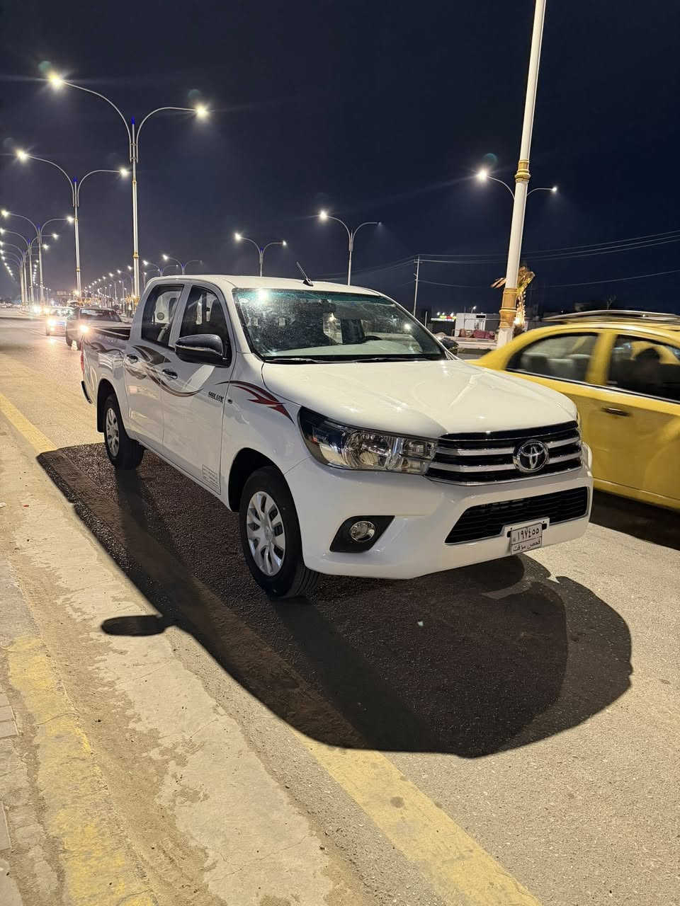 تحيه طيبه 
للبيع هايلوكس 2025 كير عادي داخل احمر ماشيه 25 الف قابل لزياده رقم شهداء بابل وكاله عامه السعر 215 للتواصل واتساب *********** قطعتين صبغ فقط مكان السياره الرميثه
