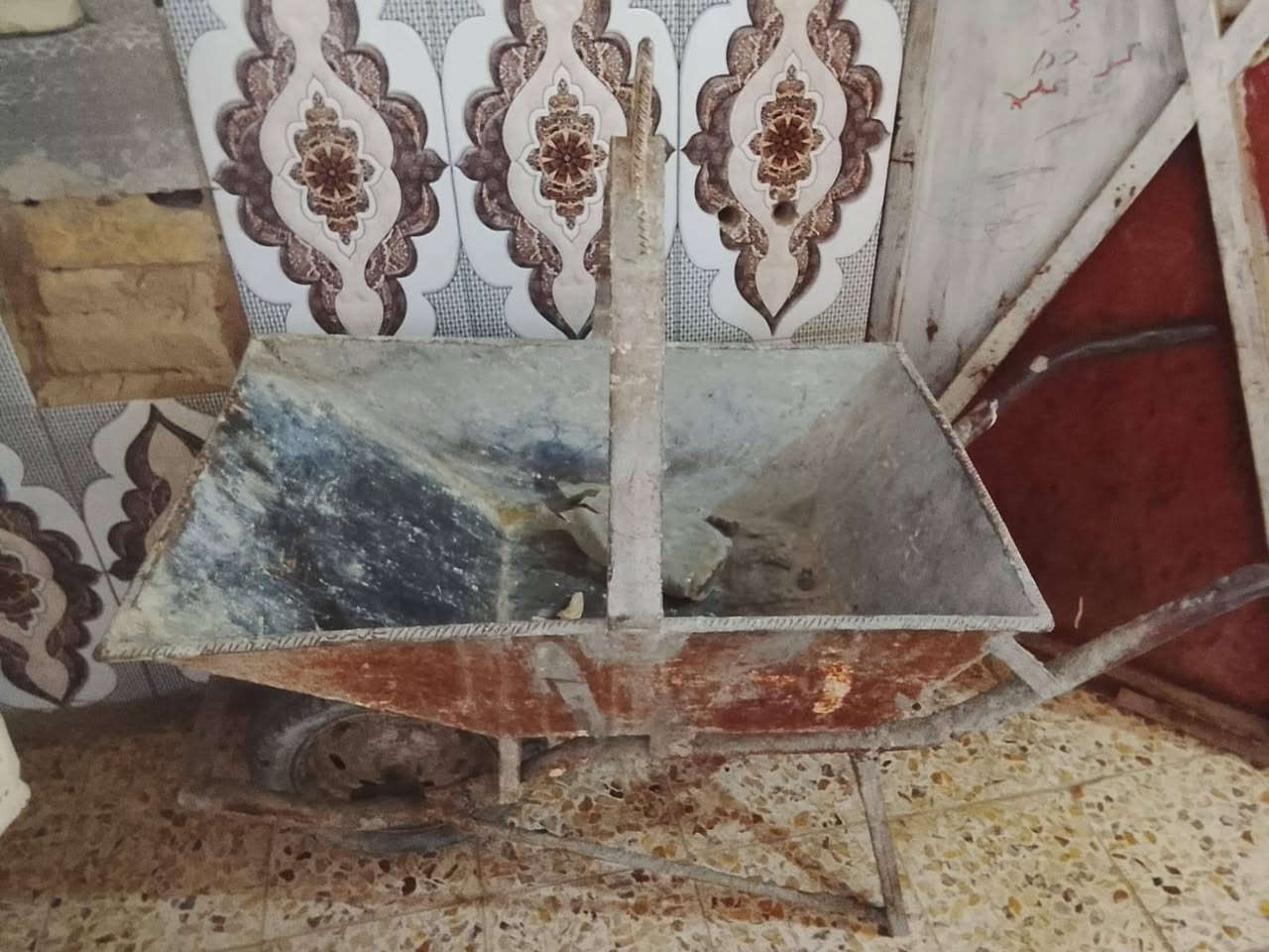 ونج البيع كامل مع عرباين 2 مع سكله السعر 650 الاتصال *********** عمارة, ميسان
