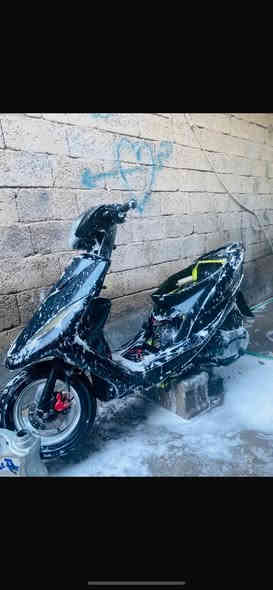 السلام عليكم عدله للبيع 
دراجه كلها بلاديه مختمه كله شقال كيج كيلو متر 
سكت بك لايت كلها شقال دراجه سلف هندر كله شقال
دراجه بيها مكينه خير من الله مبدل بيها بس ولفات على 
وضع الشركه بريكات مابريكات كلهن يشتقلن دراجه معروضه ٤٥٠بلاش والله  وبيها مجال شراي خابر وتدلل***********مكاني بغداد حي النصر
