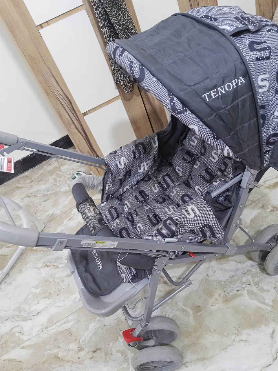 أغراض للبيع


**إذا كنت صاحب هذا الإعلان وتريد حذفه لأي سبب، رجاءا أرسل رسالة إلى الدعم الفني**