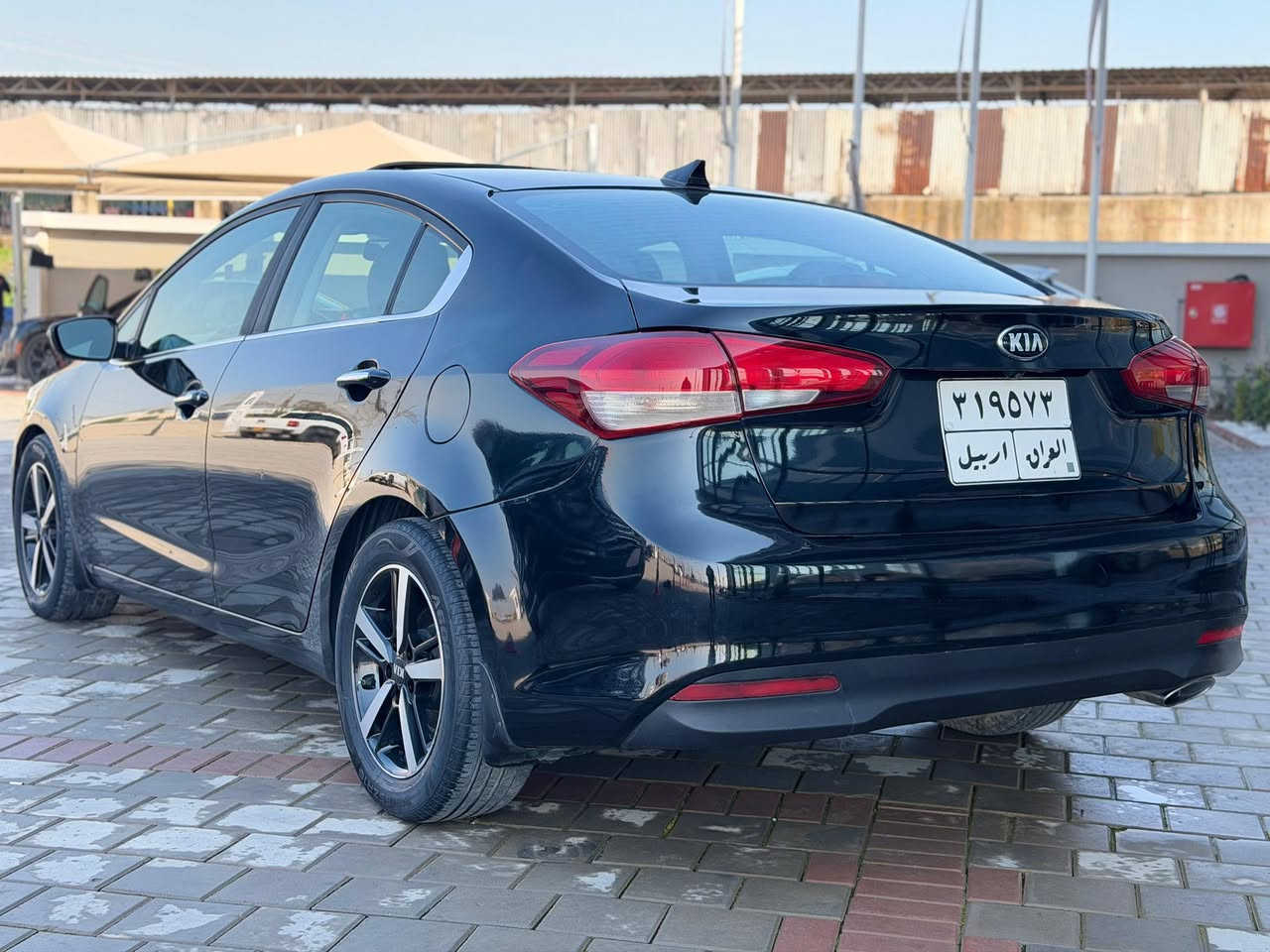 للبيع فورتي 2018 فول مواصفات 1/1
#السعر 122 وبيها مجال 
ماشيه 80 الف كيلو 
ضرر جاملغ خلفي وربع صندوق بدون دواخل بجم كبس 
محرك حجم 2000 جي دي اي
***********
***********
