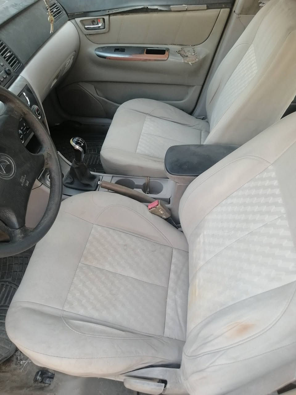 جيلي موبل موديل ١٣ مكينه وكير بلاد حلوات ترايك وين ماتريد كلشي شقال بيها سنويه منتهيه بل ١٧ راعي ماواصله سعر ١٧ وبيها مجال *********** اتصل او واتساب بصره زبير او مراوس حسب القناعه ونطي فرق
