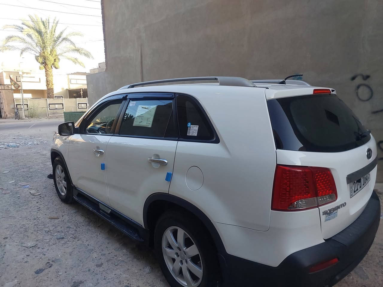 سورنتو 2012 خليجي
محرك 4 سلندر 2400 دوش كفاله عامه 
بيه صبغ بل الباب الايمن الخلفي اثر كرده ربعها نصبغ فقط.. 
تبريد خلفي امامي 
7 راكب داخله كلش جديد
منظومة زنون اصلي اله نهار
شاشه وكامره خلفيه
السياره محرك كير تبريد خير من الله 
تخم تاير قبل اقل بدلتها جديد
السياره جاهزه بفظل الله 
رقمها سليمانيه سنويتها لل28 مساقطه
رقمها جديد انكليزي
السعر ب 118 والله احلى من الصور
مكاني بغداد شهداء البياع
بس الباب الذكرته اثر طخه نحك الصبه صبغت على كده 
وبل العافيه عل الياخذها.. 
***********

