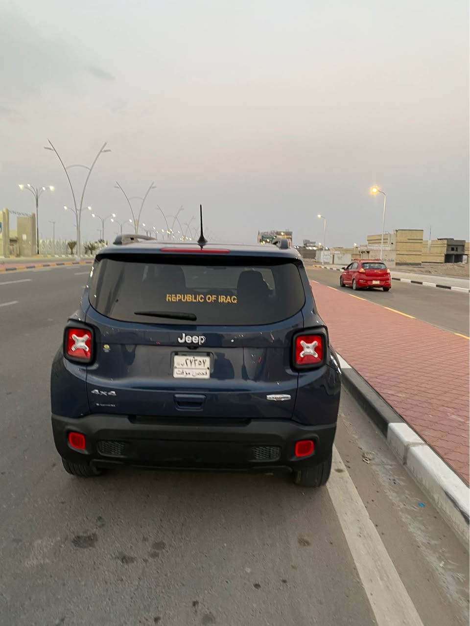 رنكد 2022 مكفوله. كفاله عامه  لا تبديل ولا صبغ ولا غرق. حادثها بلدعاميه. جوه حره بدون رقم. ماشيه 23 الف 
مكانها البصره سعرها 113 ورقه  وماكو بهذا السعر لو تفر العراق كله 
***********
*********** البصرة, العراق
