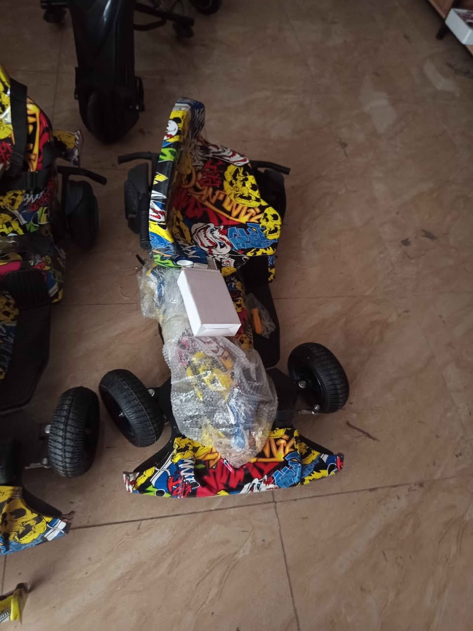 🚗🔥 سيارة درفت كهربائية للأطفال – تصميم رياضي مميز 🔥🚗

لعبة ممتعة للأطفال تعطي إحساس القيادة والدرفت الحقيقي!تصميم ملون وجذاب يخلي الطفل يستمتع باللعب لساعات.

✅ تعمل على بطارية قابلة للشحن✅ عجلات جانبية للثبات أثناء اللعب✅ مقعد مريح مع حزام أمان✅ دواسات تحكم سهلة✅ مناسبة للأطفال✅ تصميم قوي وجودة ممتازة

🎁 لعبة رائعة للحدائق والبيت🎨 شكل مميز مثل سيارات السباق

💰 السعر: (200.000)📦 متوفر كمية محدودة

📩 للحجز أو الاستفسار راسلنا على الخاص أربيل, العراق


**إذا كنت صاحب هذا الإعلان وتريد حذفه لأي سبب، رجاءا أرسل رسالة إلى الدعم الفني**