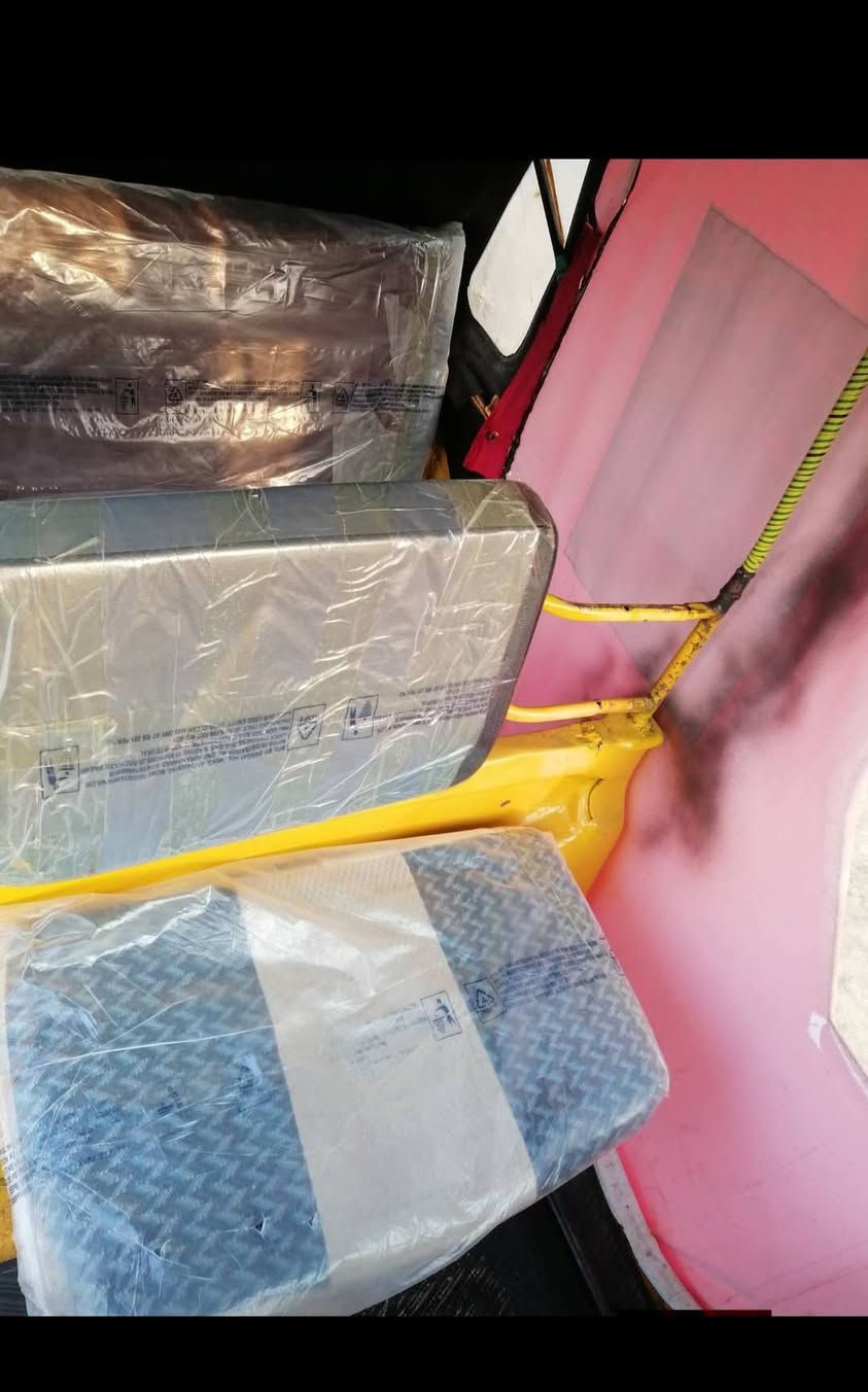 تكتك مديل عشرين شهر ٦رقم تكتك حلوه نضيفه كبل الشارع ماتصرف ربعه عليه اسعر خمسه ونص وبيه مجال قليل عنواني البصره الحيانيه ***********
