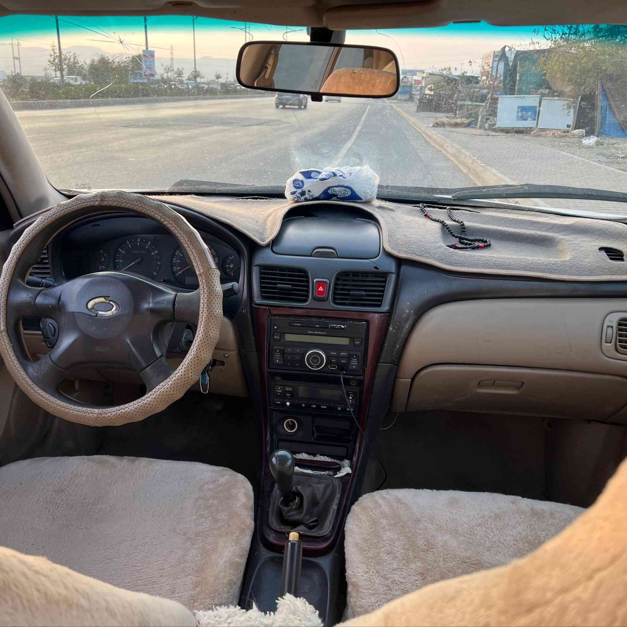 سەنی سام سۆنگ مۆدیل 2004  گێڕ عادی 
چوار جام جام کارەبا 
ئاوینە شەفت
قفل مەرکەزی 
تەبرید سارد و گەرم 
کارەبای بەشەرت 
موسو براوە بەشەرت
رەقەم بەخدایە 
بەشەرتی ئەوەلیات
سەیارەکە تونو تۆلە دینار مەسرەفی تیا نیە 

سـعـر : لە کۆمێنت داوابکە ڕاستەوخۆ بۆت دێت 📥 

گێر و مەکیەنەی بەشەرت 
هیچ کێشەیەکی تێدا نییە 

ژمارەی خاوەنەکەی 
***********بەس واتس ئەب
***********ڤایبەر
