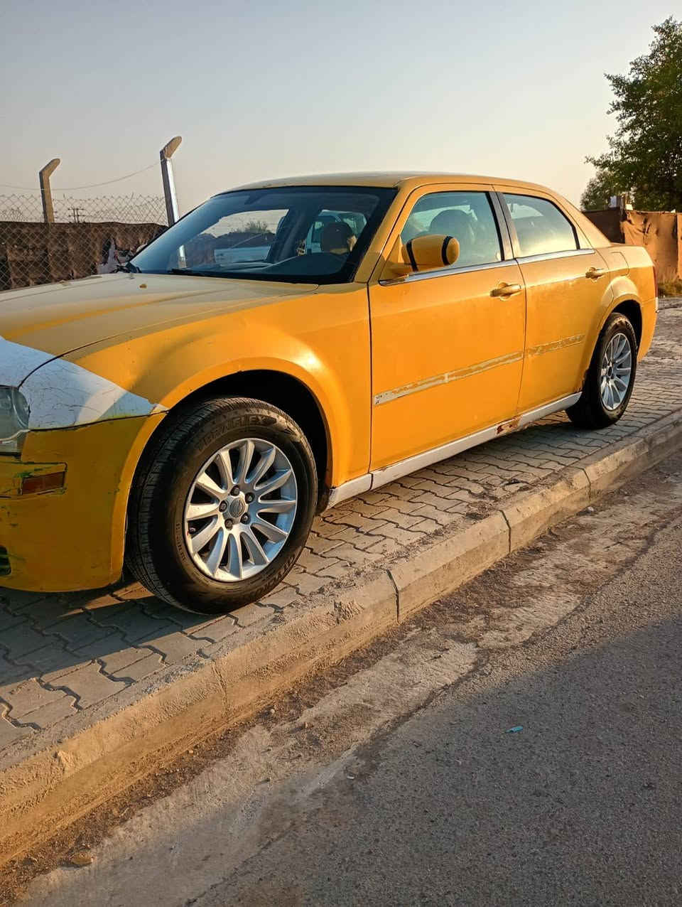 السلام عليكم للبيع أوباما ادوات مديل 2007 ادوات بدون كص سياره مكينه كير جدد حداديه كفاله كهربائيات كله شغاله عوزه صبغ عام وترتيبات الغرفه. تبريد نقص غاز تجي شوف وتفحص ودكلب وبخدمتك مكاني كوت اتصل ودلل ***********.     ***********
