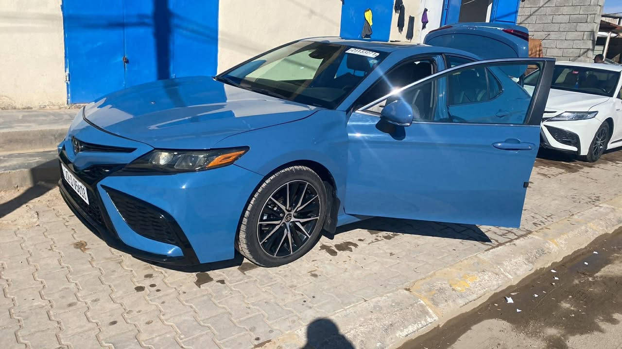 � كامري 2023 SE – لون فيروزي مميّز
💰 السعر: 22,000$ قابل للتفاوض

🔹 ما بيها ضرر
🔹 بارد بالبنيد
🔹 بارد على الباب الأيمن (موضّح بالصور)
🔹 ملاحظة: مقدّمة الشاصي الأيمن شي خفيف جدًا فقط
🔹 لا دواخل – السيارة نظيفة

المواصفات:
• فتحة سقف
• كشنات جلد + كهرباء + تدفئة
• بلاك توب
• 4 سلندر – 2.5
• شاشة كبيرة
• كاميرا
• شفتات بالستيرن
• رادارات كاملة
• تحديد مسار
• Auto Stop
• Auto Hold
• توقف ذاتي
• ستيرن تحكم كامل
• مواصفات عالية

📍 العداد: 36 ألف كم
📍 الحالة: بحالة الوكالة
📍 بعدها بريحة الشركة
📍 رقم أربيل
📍 الموقع: أربيل

📞 للاستفسار:
***********
