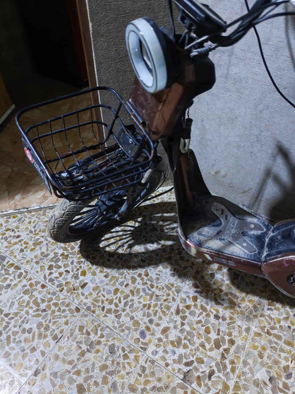 دراجه شحن للبيع سعر 200 وبي مجال. لي خاص ***********
